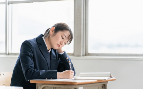 新しいクラスになじめない中学生へ。親が知っておきたい本当の理由と対処法