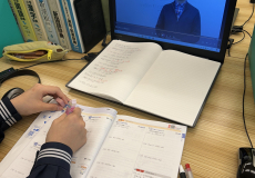 デジタルとアナログを融合させた学習ができます